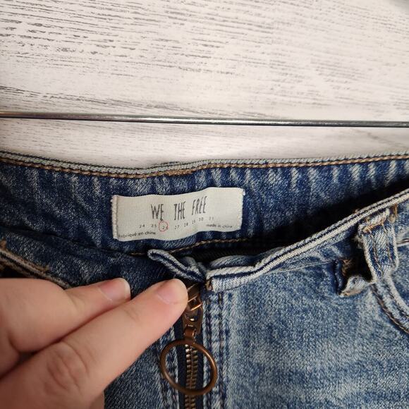 We The Free Size 26 Distressed Denim Mini Skirt - Picture 5 of 9